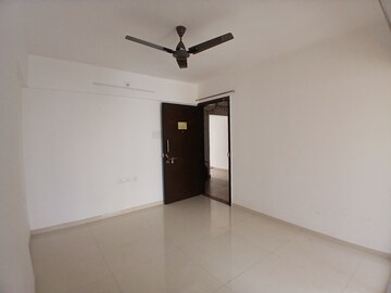 Room in 1 BHK Apartment at ARV Uthville, Kharadi – for Rent