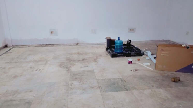 Floor Plan, sector 63 Commercial Office Space 2700 Sq.Ft. In Sector 63 Noida 9731734