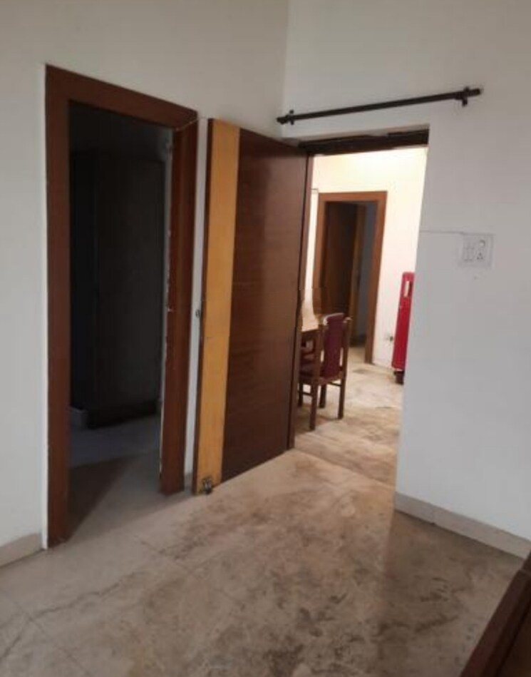Room, butler colony 3 Bedroom 1250 Sq.Ft. Apartment In Butler Colony Lucknow 9731828
