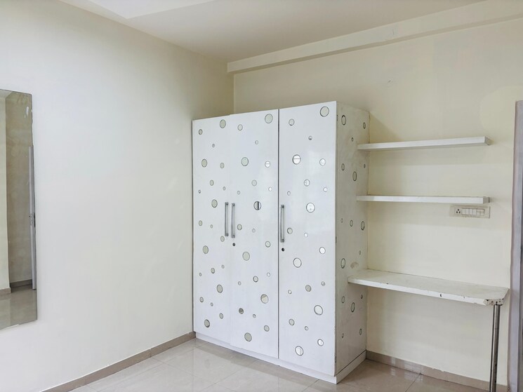 Room, madhapur 3 Bedroom 1850 Sq.Ft. Builder Floor In Madhapur Hyderabad 9731826