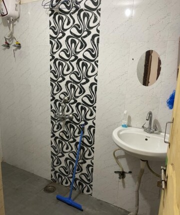 Bathroom in 1 BHK Villa at Aliganj – for Rent