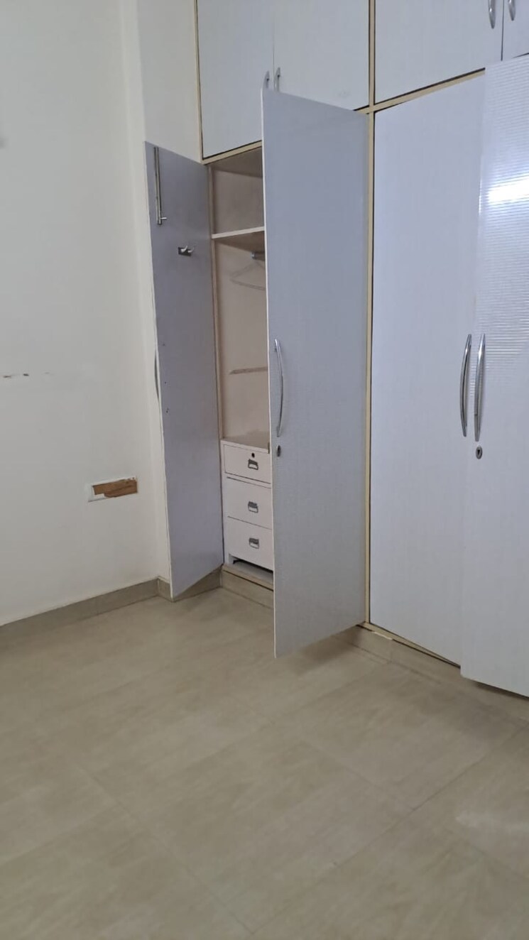 Bathroom, malviya nagar 2 Bedroom 1000 Sq.Ft. Builder Floor In Malviya Nagar Delhi 9731892