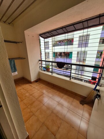 Room in 2 BHK Apartment at The Construction Westend Village, Kothrud – for Rent