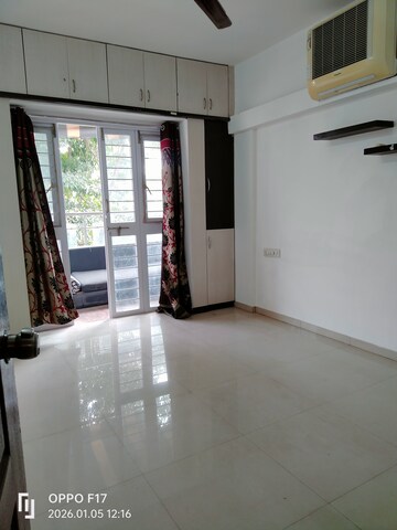 Room in 2 BHK Apartment at Sai Ambience & Sai Vision, Pimple Saudagar – for Sale