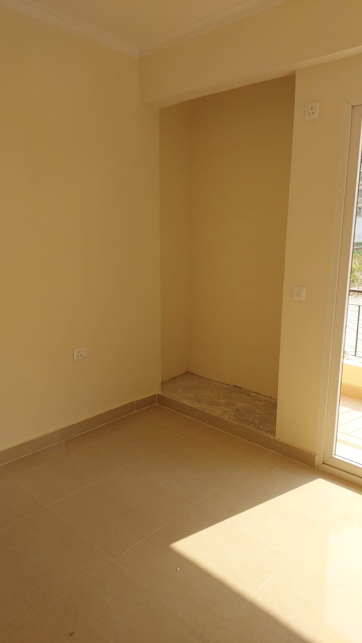 Room, amrapali-crystal-homes 4 Bedroom 2140 Sq.Ft. Apartment In Sector 76 Noida 9731946