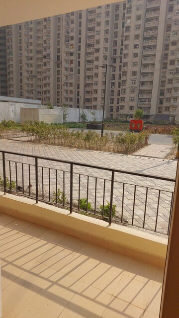 Balcony in 4 BHK Apartment at Amrapali Crystal Homes, Sector 76 – for Rent