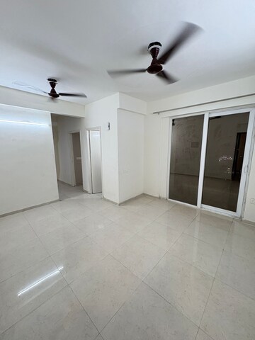 Room in 2 BHK Apartment at Signature The Millennia 3, Sector 37d – for Rent
