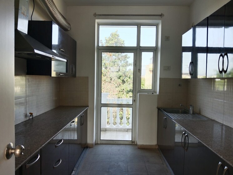 Kitchen, new chandigarh 3 Bedroom 1880 Sq.Ft. Builder Floor In New Chandigarh Chandigarh 9731978