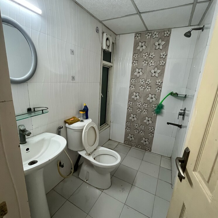 Bathroom, supertech-cape-town 3 Bedroom 1295 Sq.Ft. Apartment In Sector 74 Noida 9732025