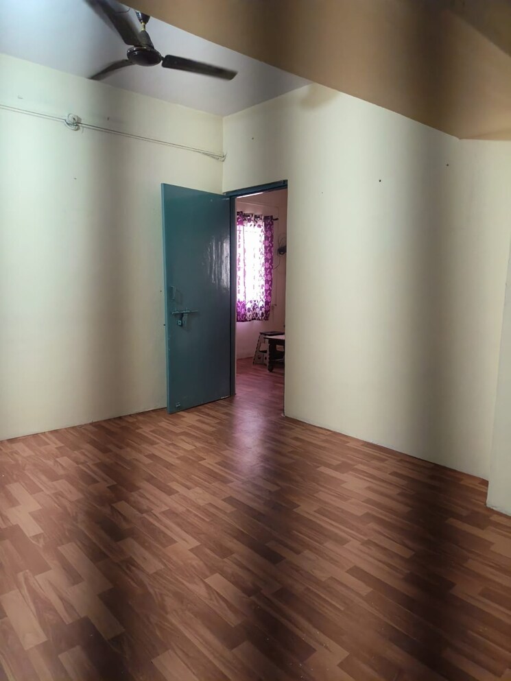 Bedroom, guru-ganesh-nagar-society 2 Bedroom 810 Sq.Ft. Apartment In Kothrud Pune 9732020