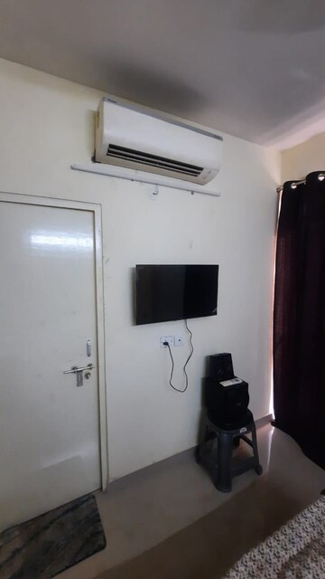 Furnished Amenities in 3 BHK Apartment at Conscient Habitat Residences, Sector 78 – for Rent