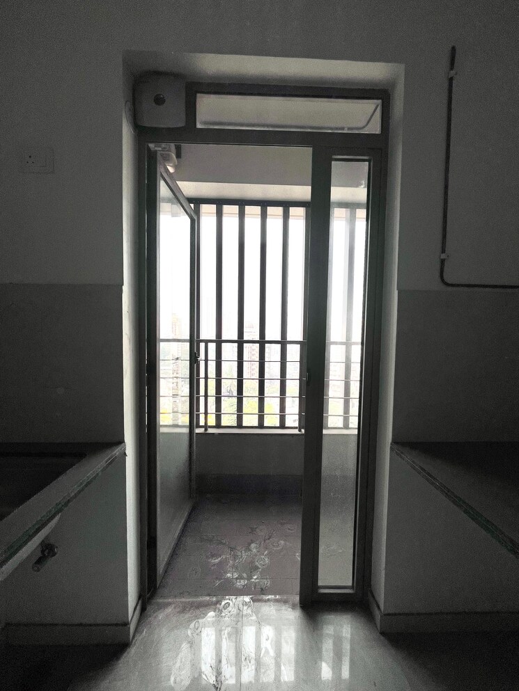 undefined, kalpataru-paramount-a 2 Bedroom 900 Sq.Ft. Apartment In Kapur Bawdi Thane 9732053