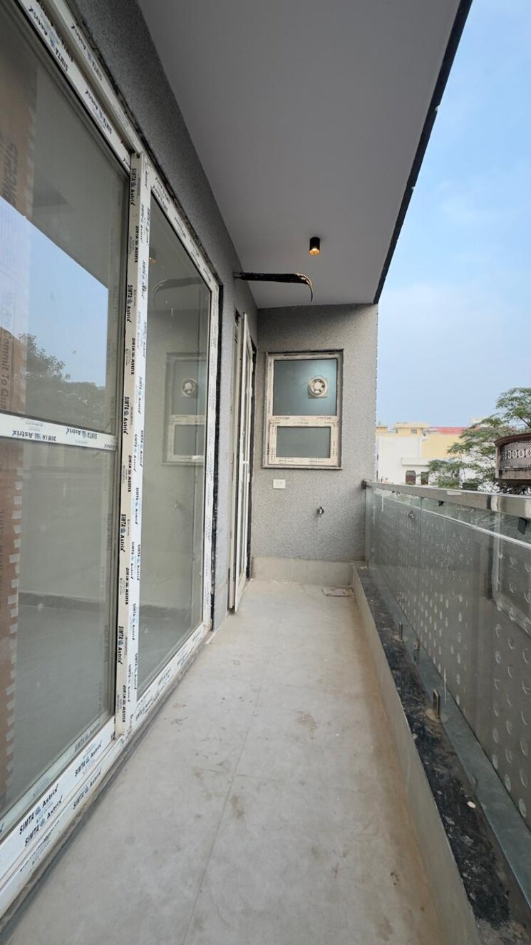 Balcony, chattarpur 2 Bedroom 900 Sq.Ft. Builder Floor In Chattarpur Delhi 9732091