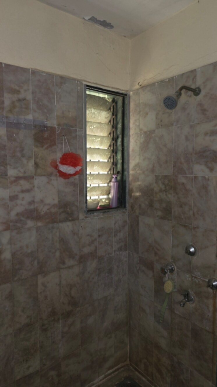 Bathroom, voltas-employees-chs 1 Bedroom 443 Sq.Ft. Apartment In Vasant Vihar Thane 9732119