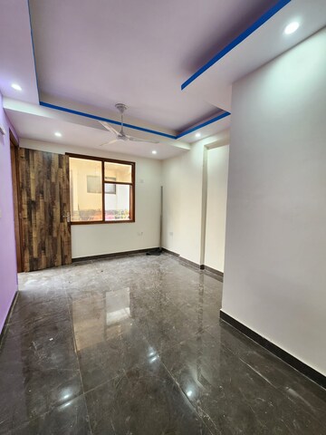 2 BHK Builder Floor For Rent in Adarsh Nagar