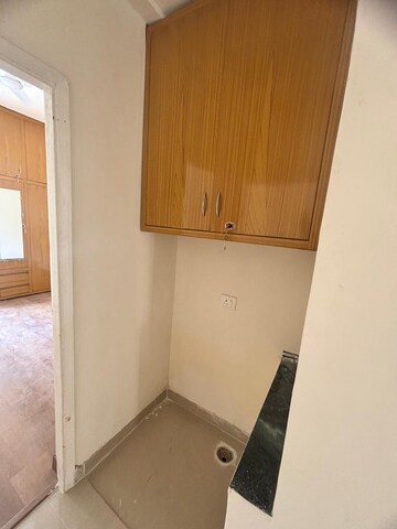 Furnished Amenities in 2 BHK Apartment at Jaypee Greens Kosmos, Sector 134 – for Rent