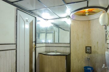 Kitchen in 5 BHK Independent House at Vashi Sector 28 – for Rent