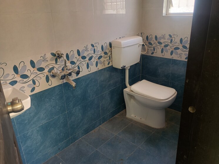 Bathroom, sun city 2 Bedroom 750 Sq.Ft. Apartment In Sun City Pune 9732177