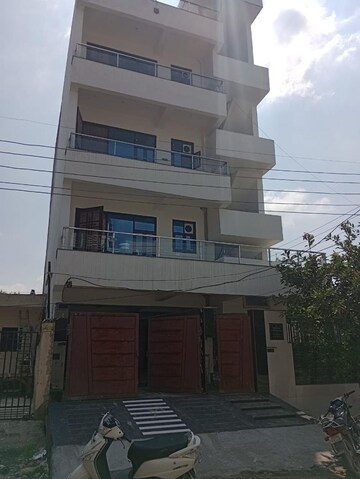 Room in  Pg at Sector 144 – for Rent