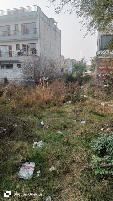  Industrial Plot For Sale in Sector 82