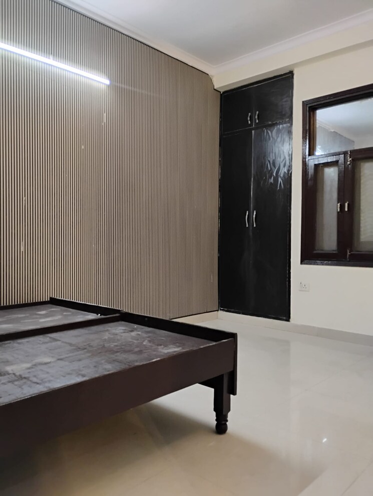 Bedroom, green fields colony 3 Bedroom 200 Sq.Yd. Builder Floor In Green Fields Colony Faridabad 9732242
