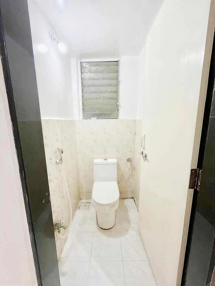 Bathroom, ramwadi 1 Bedroom 450 Sq.Ft. Apartment In Ramwadi Pune 9732431