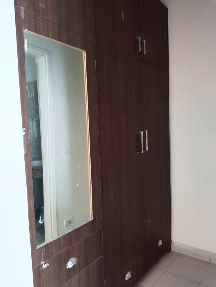 Cover Image, tulip-white 3 Bedroom 1326 Sq.Ft. Apartment In Sector 69 Gurgaon 9732338