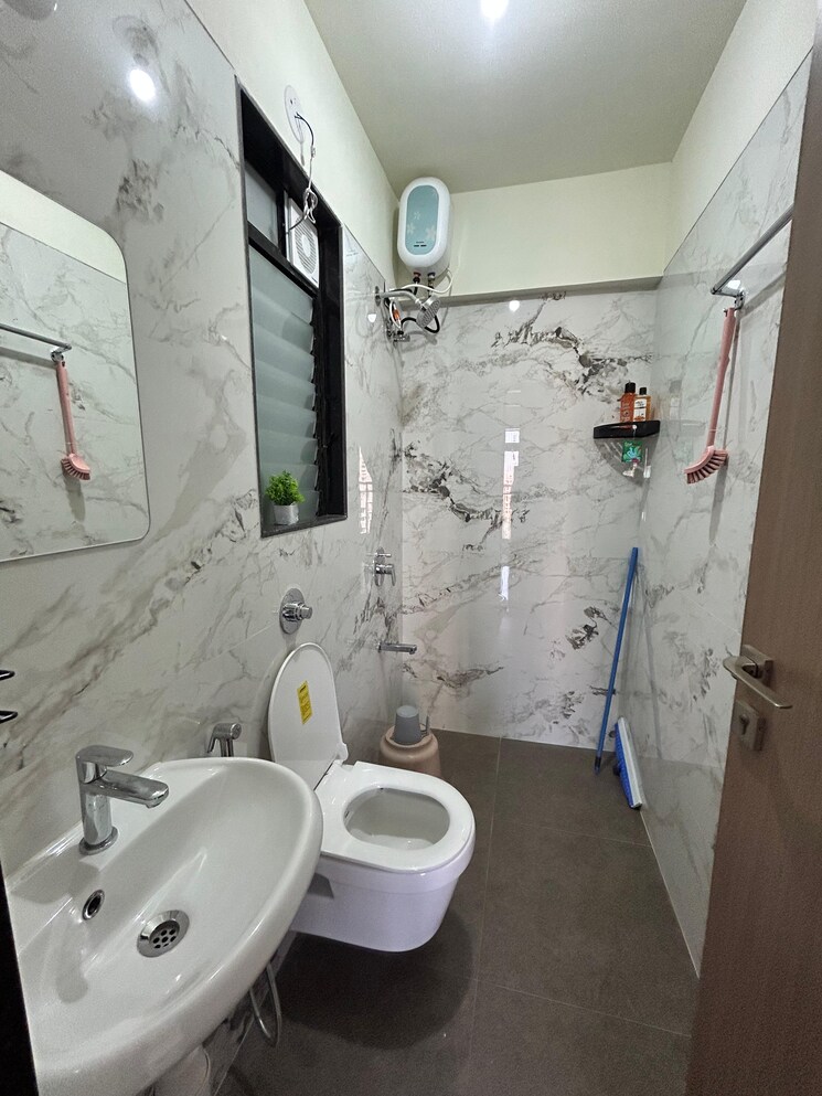 Bathroom, goregaon-vivan 1 Bedroom 420 Sq.Ft. Apartment In Goregaon West Mumbai 9732366