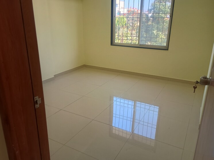 Room, sun city 2 Bedroom 760 Sq.Ft. Apartment In Sun City Pune 9732386