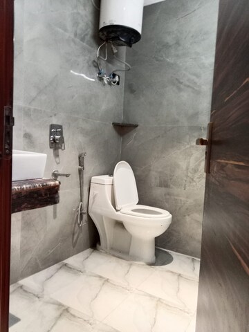 Bathroom in 1 BHK Builder Floor at Saket – for Rent