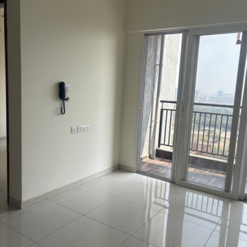 Room in 1 BHK Apartment at Kolte Patil Life Republic Oro Avenue, Kasarsai – for Rent