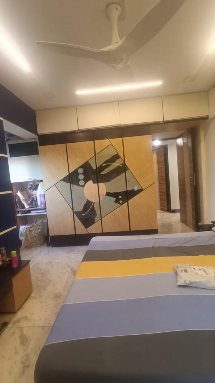 Room, borivali west 3 Bedroom 1100 Sq.Ft. Apartment In Borivali West Mumbai 9732476