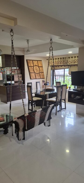 Living Room in 4 BHK Apartment at Silver Sand CHS, Andheri West – for Rent