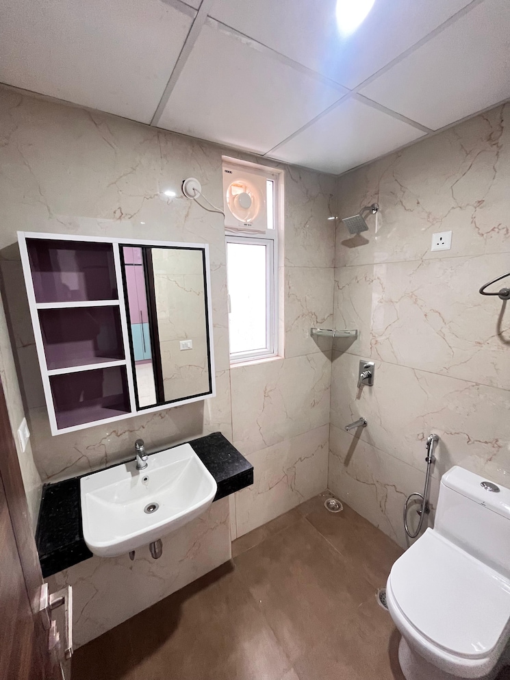 Bathroom, smart-world-gems 2.5 Bedroom 1194 Sq.Ft. Apartment In Sector 89 Gurgaon 9732845