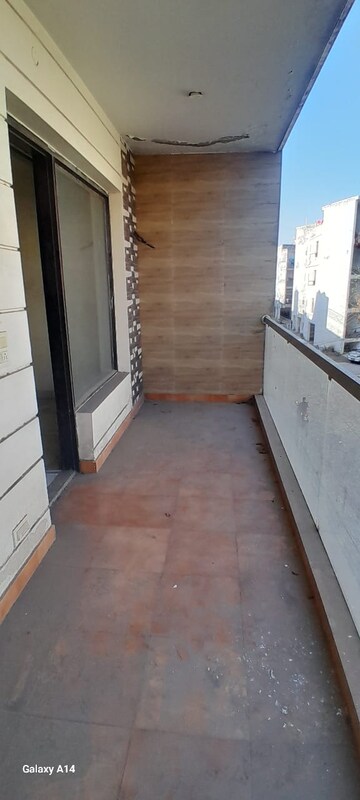 2 BHK Apartment For Rent in Maya Garden City, Lohgarh