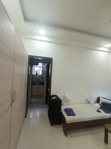 Bathroom in 1.5 BHK Apartment at Adarsh Nagar Society, Worli – for Rent