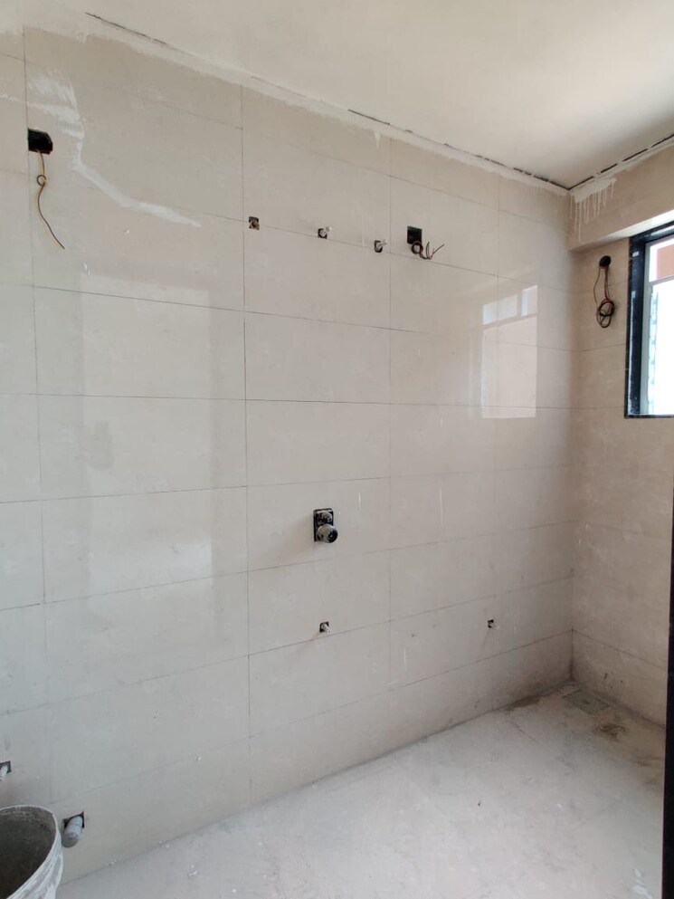 Bathroom, baner 2 Bedroom 1000 Sq.Ft. Apartment In Baner Pune 9732947