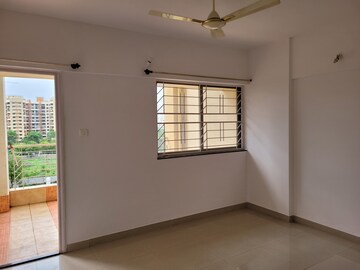 Room in 2 BHK Apartment at Balewadi – for Rent