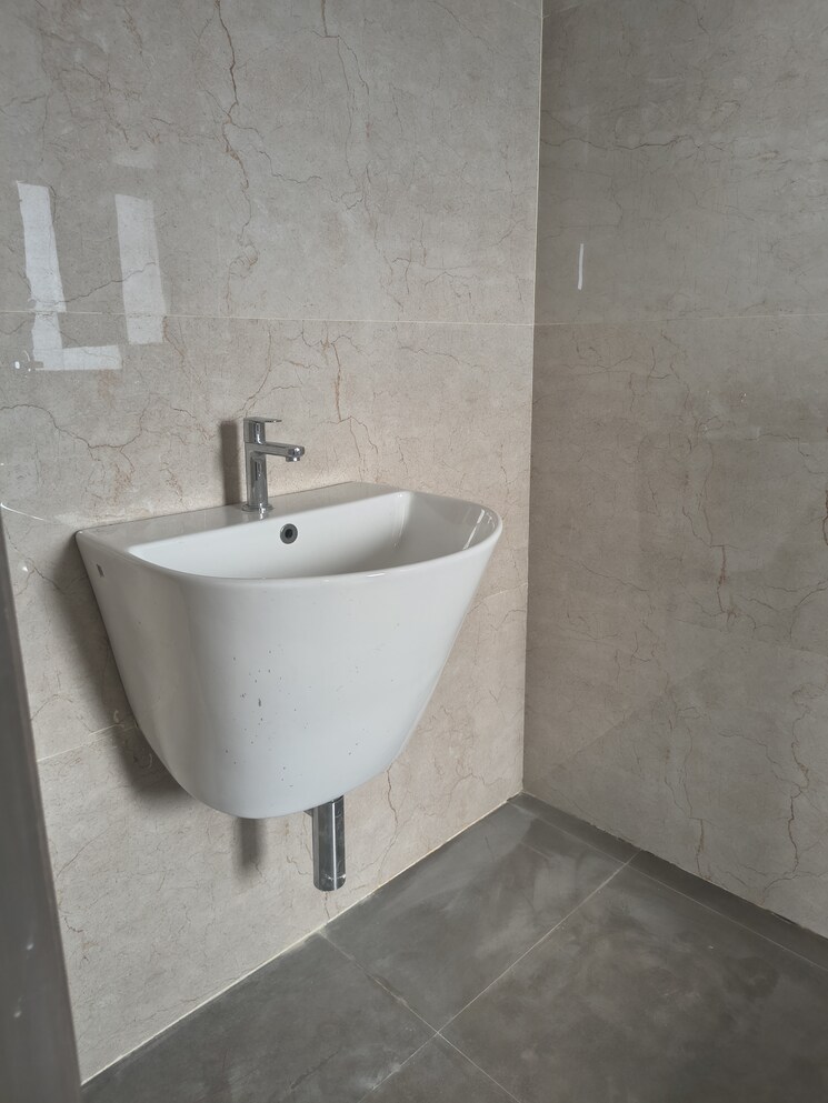 Bathroom, luis-apartment 2 Bedroom 1150 Sq.Ft. Apartment In Dadar West Mumbai 9733029