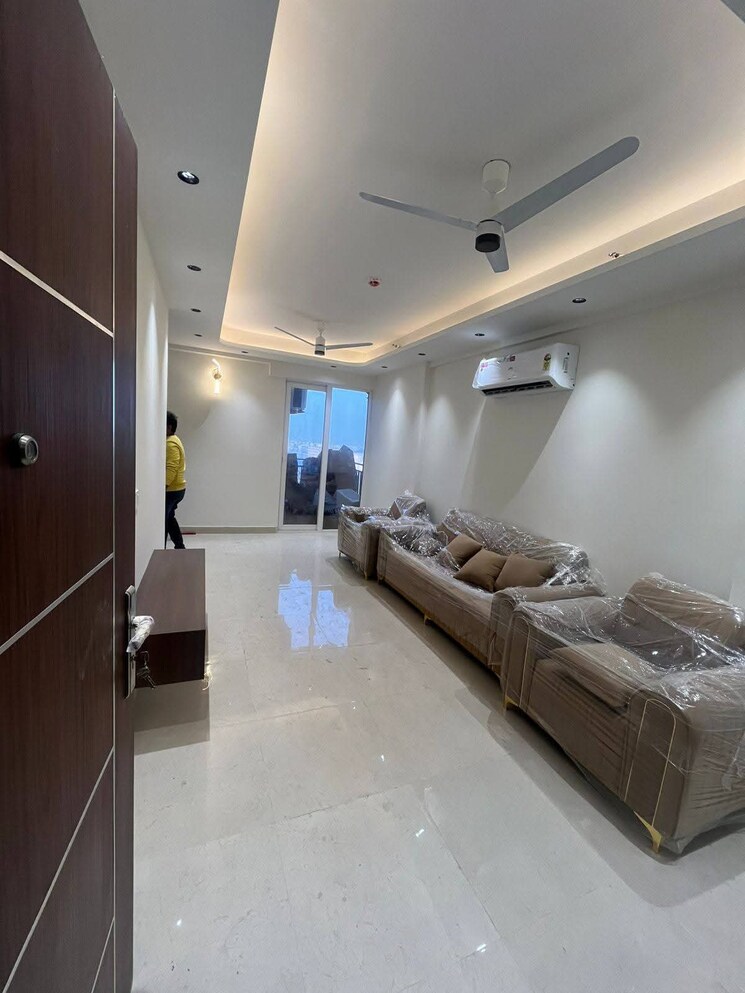 Cover Image, freedom fighters enclave 2 Bedroom 900 Sq.Ft. Apartment In Freedom Fighters Enclave Delhi 9733047