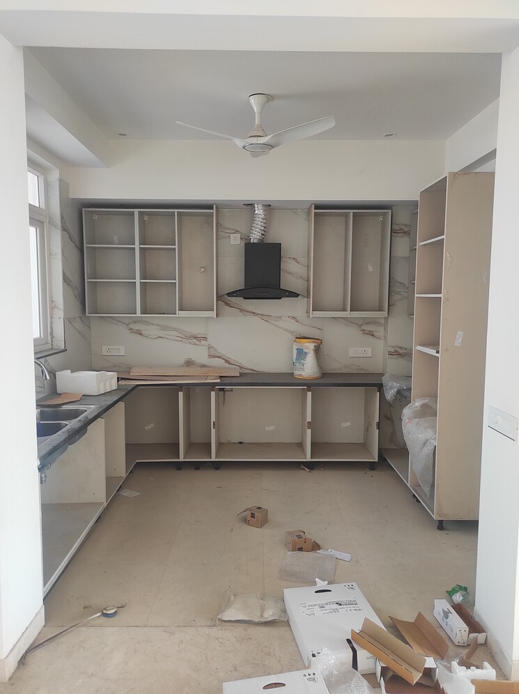 Kitchen, sector 52 3.5 Bedroom 2901 Sq.Ft. Builder Floor In Sector 52 Gurgaon 9733421