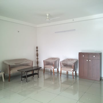 3 BHK Apartment For Rent in Prestige Royale Gardens, Avalahalli