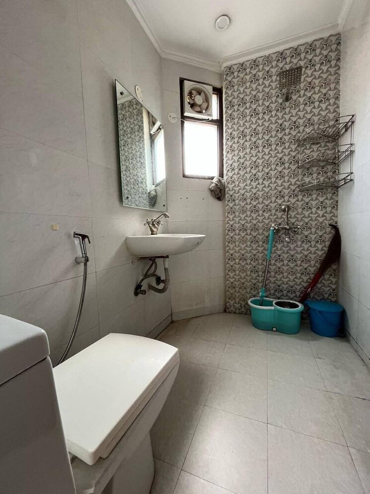 Bathroom, saket 2 Bedroom 1100 Sq.Ft. Apartment In Saket Delhi 9733521
