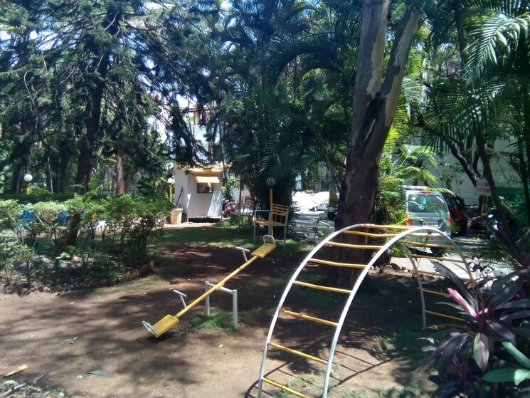 Garden, swaroop-park-chs 3 Bedroom 2200 Sq.Ft. Independent House In Kothrud Pune 9733518