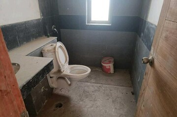 Bathroom in 3 BHK Apartment at Jaypee Greens Knight Court, Sector 128 – for Sale