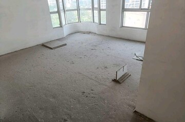 Room in 3 BHK Apartment at Jaypee Greens Knight Court, Sector 128 – for Sale