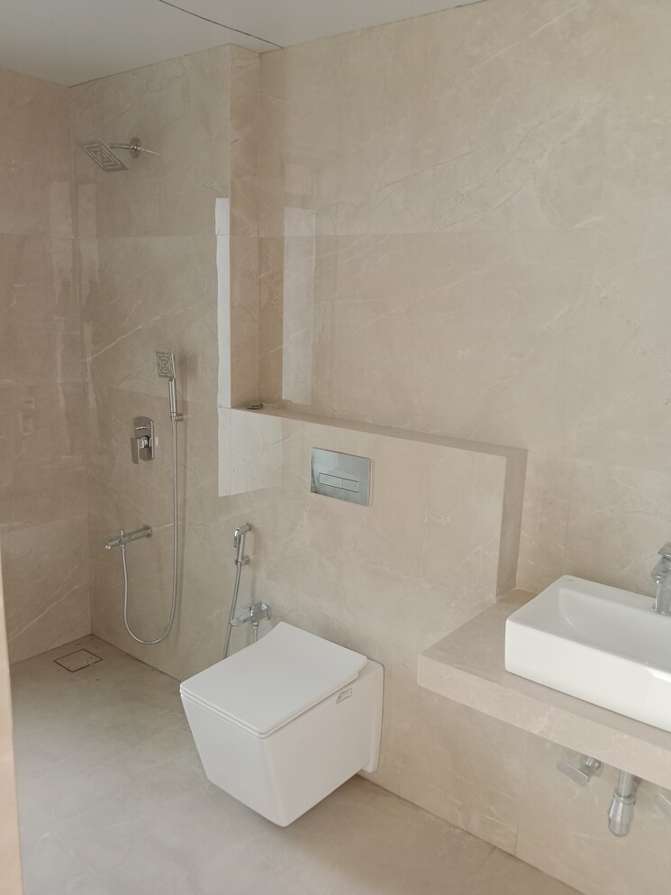 Bathroom, mirchandani-triton 3 Bedroom 1353 Sq.Ft. Apartment In Santacruz West Mumbai 9733786