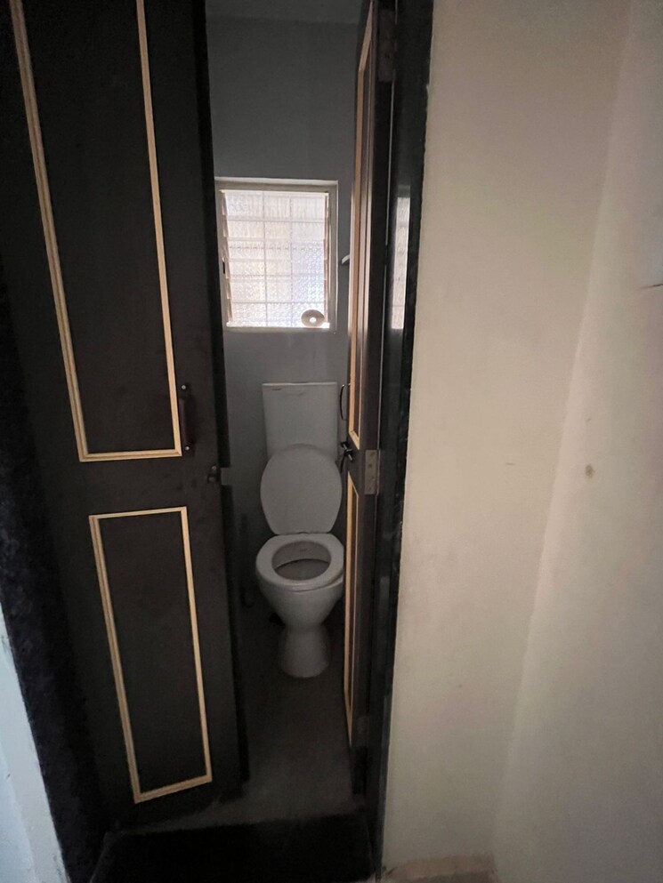 Bathroom, wadgaon sheri 1 Bedroom 588 Sq.Ft. Apartment In Wadgaon Sheri Pune 9733642