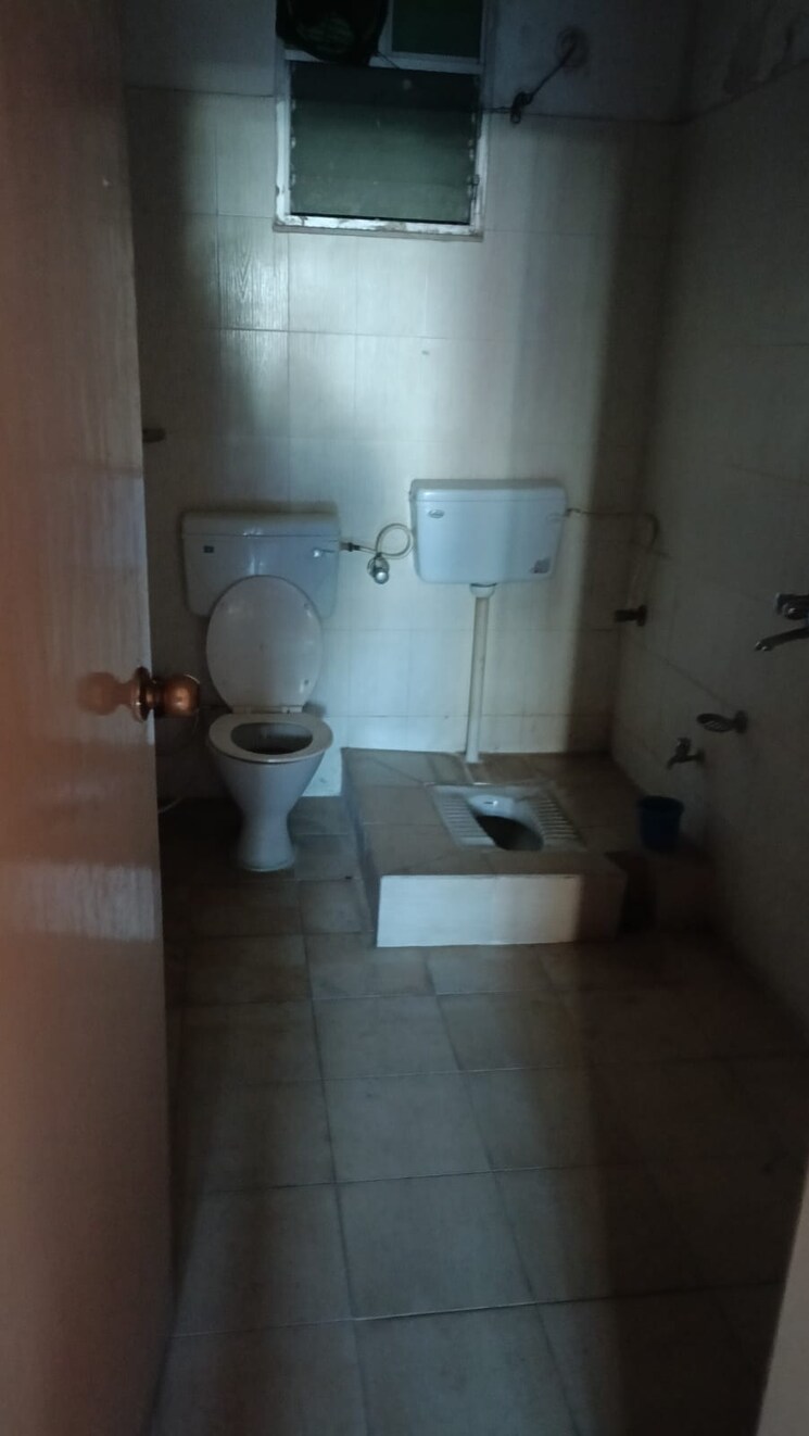 Bathroom, morabadi 3 Bedroom 1400 Sq.Ft. Apartment In Morabadi Ranchi 9733788