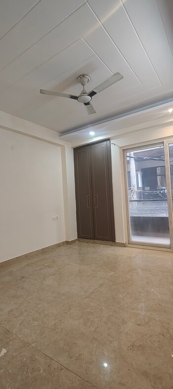3 BHK Builder Floor for Rent in Chattarpur, Delhi